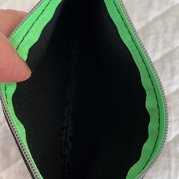 Ipsy set of two make up bags travel pouch zippered cosmetic bags 7”x5” - Picture 9 of 10